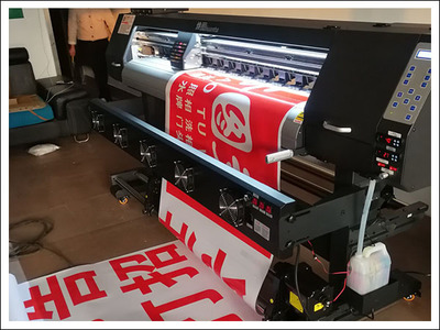 圖文廣告店升級(jí)利器 煥圖單頭經(jīng)濟(jì)款寫真機(jī)，性價(jià)比之選
